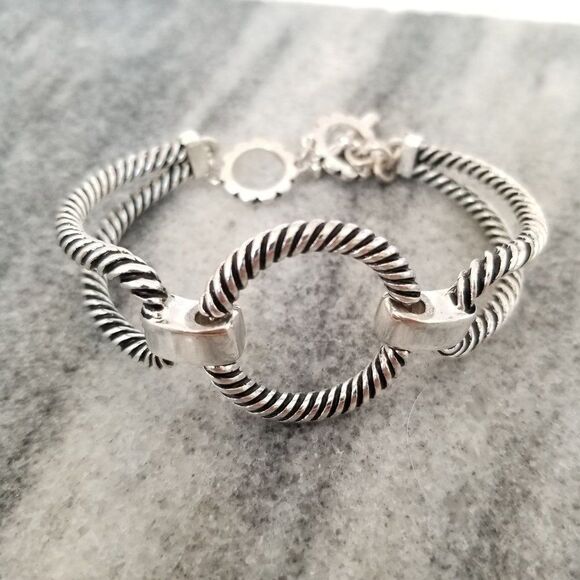 Vintage Silver Tone Twist Design Bangle Bracelet, Toggle Claspl Cuff, Estate - Picture 2 of 5